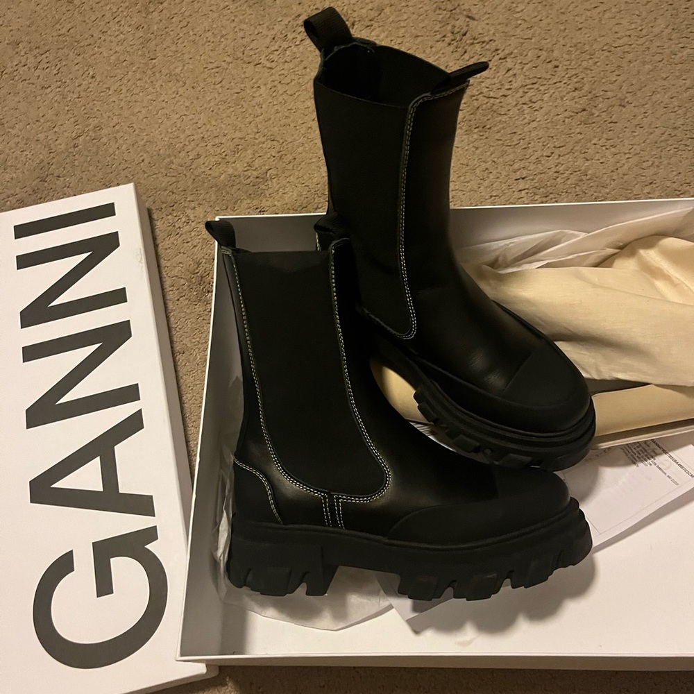 Ganni ladies black yellow stitch boots 37